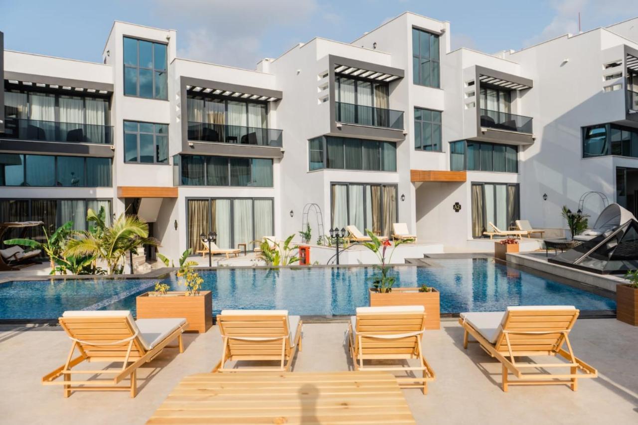 Del Mare Park Hotel Kyrenia  Eksteriør billede